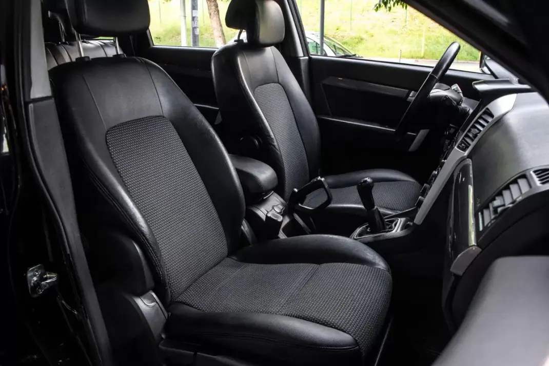 Chevrolet Captiva 2007 - 5990 EUR, 248481 km - AUTO.MOTO.pt - 248481km - foto 25 de 33