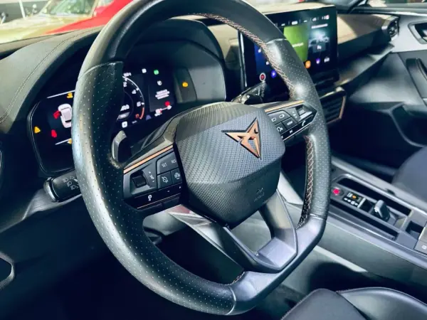 Cupra Formentor 2022 - 25990 EUR, 22968 km - AUTO.MOTO.pt - 22968km - foto 28 de 33