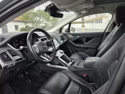 Jaguar I-Pace 2020 - 27999 EUR, 93000 km - AUTO.MOTO.pt - 93000km - foto 10 de 28