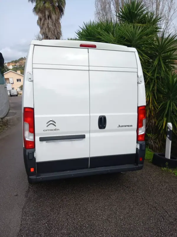 Citroën Jumper 2019 - 18900 EUR, 145680 km - AUTO.MOTO.pt - 145680km - foto 3 de 12