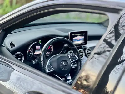 Mercedes-Benz GLC 350 2017 - 46490 EUR, 160000 km - AUTO.MOTO.pt - 160000km - foto 23 de 25