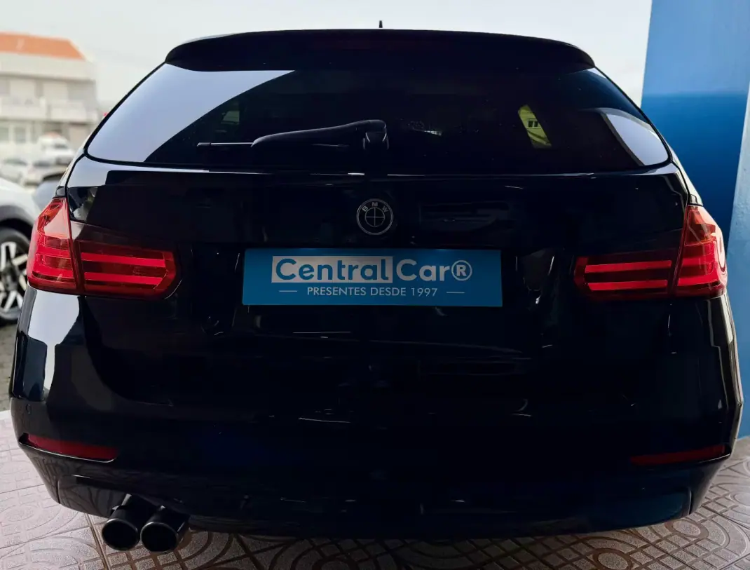 BMW 318 2013 - 15950 EUR, 229000 km - AUTO.MOTO.pt - 229000km - foto 9 de 27