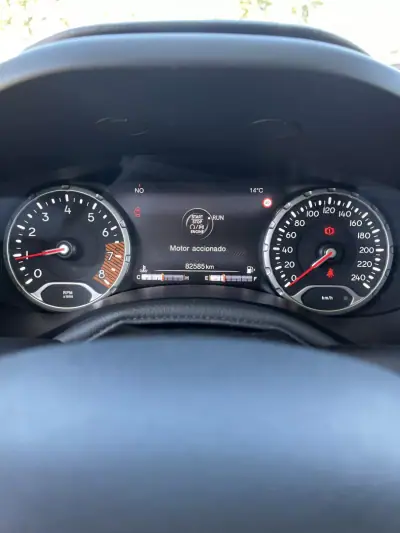 Jeep Renegade 2022 - 18500 EUR, 82500 km - AUTO.MOTO.pt - 82500km - foto 15 de 21