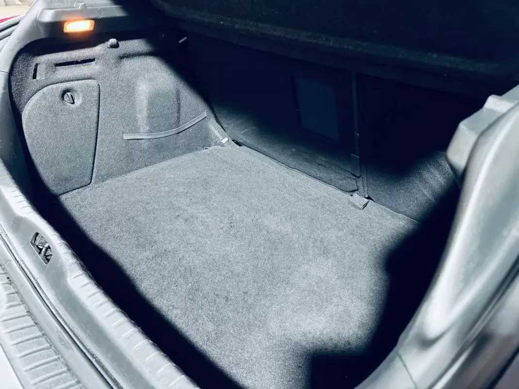 Peugeot 308 2012 - 6450 EUR, 226882 km - AUTO.MOTO.pt - 226882km - foto 6 de 20