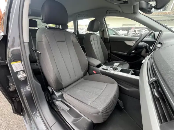 Audi A4 Avant 2022 - 21250 EUR, 195000 km - AUTO.MOTO.pt - 195000km - foto 28 de 45