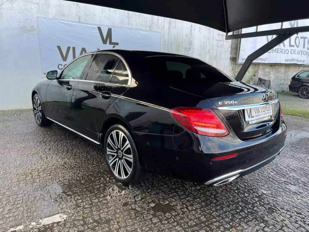 Mercedes-Benz E 350 2017 - 26500 EUR, 158720 km - AUTO.MOTO.pt - 158720km - foto 5 de 5