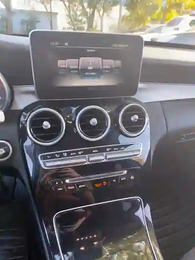 Mercedes-Benz C 220 2015 - 16900 EUR, 245000 km - AUTO.MOTO.pt - 245000km - foto 5 de 12