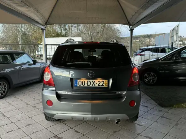 Opel Antara 2007 - 9700 EUR, 172390 km - AUTO.MOTO.pt - 172390km - foto 4 de 18