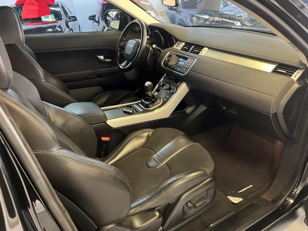 Land Rover Range Rover Evoque 2012 - 17990 EUR, 235000 km - 235000km - foto 11 de 51