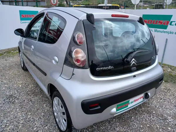 Citroën C1 2013 - 5650 EUR, 177053 km - AUTO.MOTO.pt - 177053km - foto 11 de 24