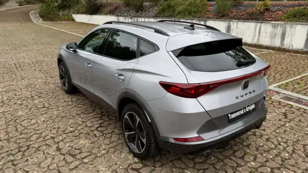 Cupra Formentor 2021 - 25750 EUR, 51000 km - AUTO.MOTO.pt - 51000km - foto 13 de 19