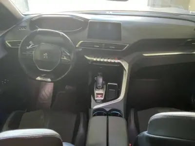 Peugeot 5008 2019 - 18750 EUR, 129646 km - 129646km - foto 6 de 13