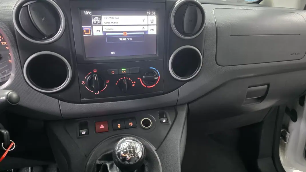 Citroën Berlingo 1.6 Bluehdi L2 100 cv longa C Iva 2018 - 16990 EUR, 84000 km - AUTO.MOTO.pt - 84000km - foto 7 de 15