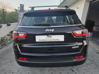 Jeep Compass 2021 - 20900 EUR, 142000 km - AUTO.MOTO.pt - 142000km - foto 31 de 65