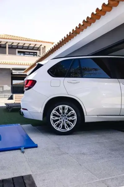 BMW X5 2014 - 26900 EUR, 170000 km - AUTO.MOTO.pt - 170000km - foto 8 de 25