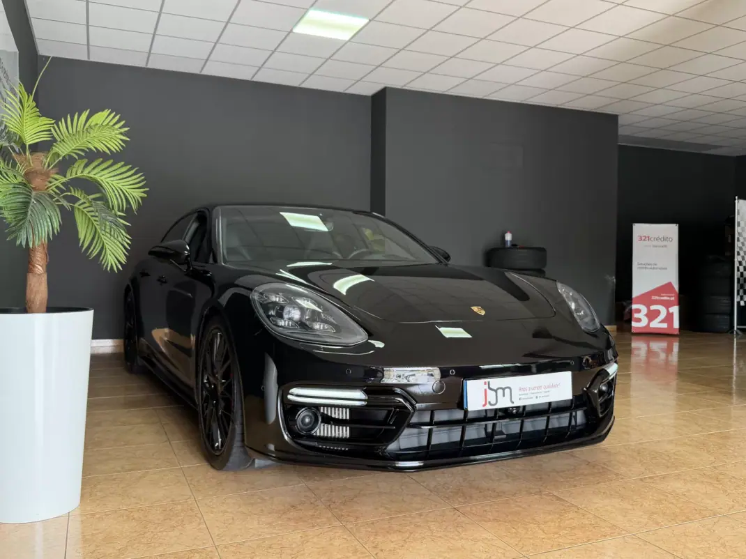 Porsche Panamera Sport Turismo 2020 - 63990 EUR, 148987 km - 148987km - foto 4 de 27