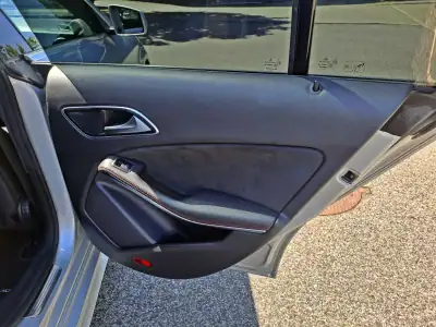 Mercedes-Benz CLA 180 2016 - 17490 EUR, 178000 km - AUTO.MOTO.pt - 178000km - foto 21 de 26