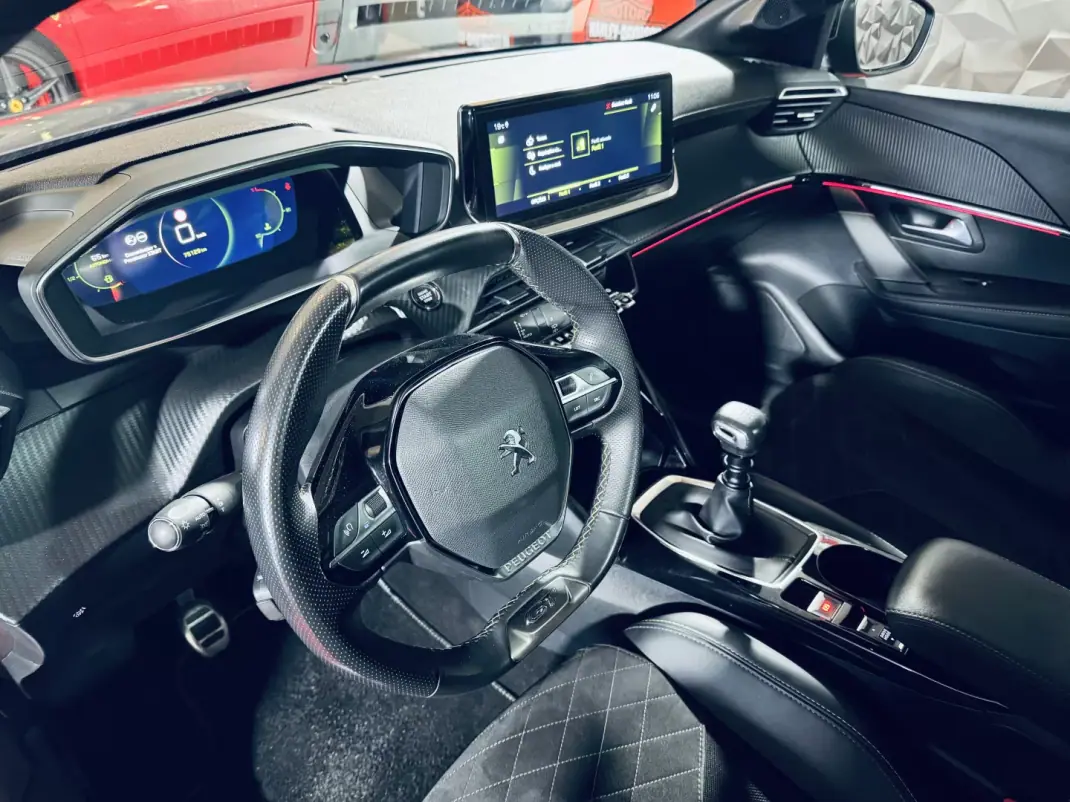 Peugeot 208 2022 - 15990 EUR, 75129 km - AUTO.MOTO.pt - 75129km - foto 29 de 35