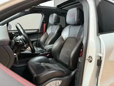 Porsche Macan 2016 - 65000 EUR, 68887 km - AUTO.MOTO.pt - 68887km - foto 10 de 20