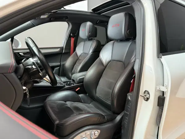 Porsche Macan 2016 - 65000 EUR, 68887 km - AUTO.MOTO.pt - 68887km - foto 10 de 20