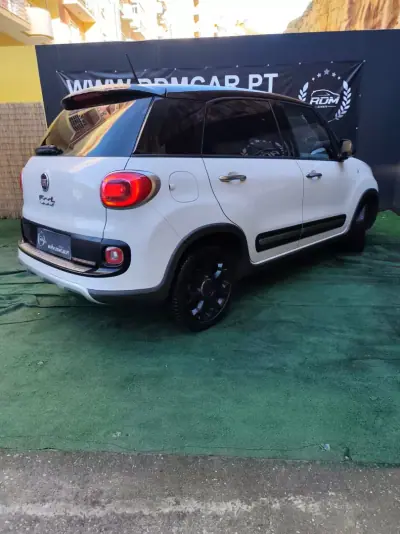 Fiat 500L 2018 - 10990 EUR, 135000 km - AUTO.MOTO.pt - 135000km - foto 6 de 12