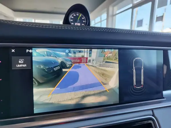 Porsche Panamera 2017 - 67750 EUR, 99900 km - AUTO.MOTO.pt - 99900km - foto 36 de 46