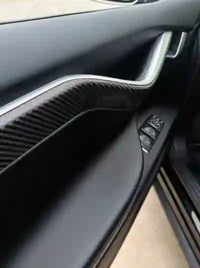 Tesla Model X 2017 - 32000 EUR, 153 km - 153km - foto 8 de 14