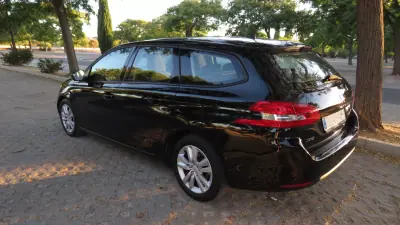 Peugeot 308 SW 2014 - 10800 EUR, 194000 km - 194000km - foto 4 de 15