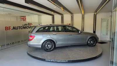 Mercedes-Benz C 180 2014 - 9900 EUR, 299370 km - AUTO.MOTO.pt - 299370km - foto 7 de 52