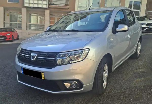 Dacia Sandero 2018 - 8500 EUR, 155000 km - AUTO.MOTO.pt - 155000km - foto 3 de 22