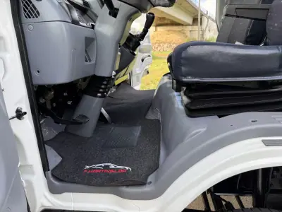 Mitsubishi 2011 - 19750 EUR, 190000 km - AUTO.MOTO.pt - 190000km - foto 13 de 22