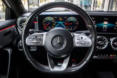 Mercedes-Benz A 180 2018 - 20900 EUR, 172353 km - AUTO.MOTO.pt - 172353km - foto 12 de 43