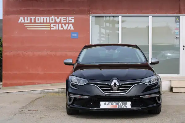 Renault Mégane 2021 - 16490 EUR, 165000 km - AUTO.MOTO.pt - 165000km - foto 4 de 30