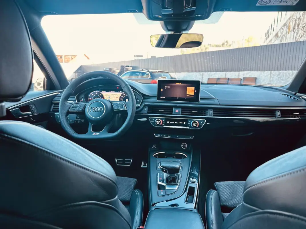 Audi A4 Avant 2017 - 27900 EUR, 164000 km - AUTO.MOTO.pt - 164000km - foto 33 de 70