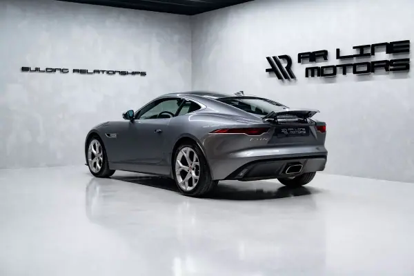 Jaguar F-Type 2020 - 52950 EUR, 52000 km - AUTO.MOTO.pt - 52000km - foto 7 de 41