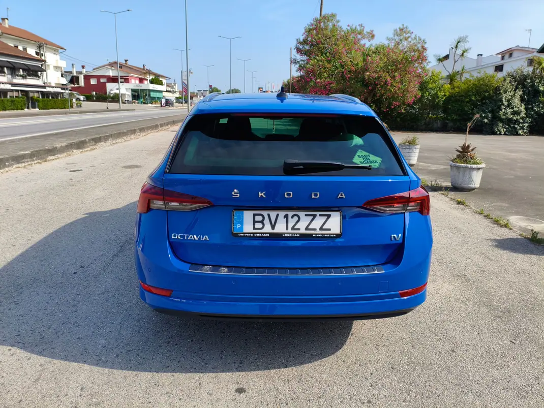Skoda Octavia Break 2021 - 19500 EUR, 94000 km - 94000km - foto 7 de 8