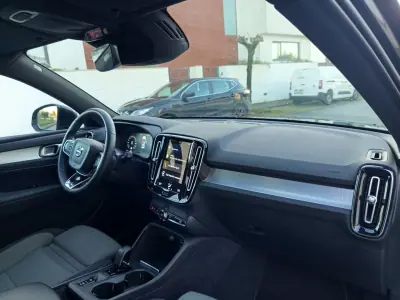 Volvo XC 40 2022 - 29490 EUR, 63800 km - AUTO.MOTO.pt - 63800km - foto 14 de 20