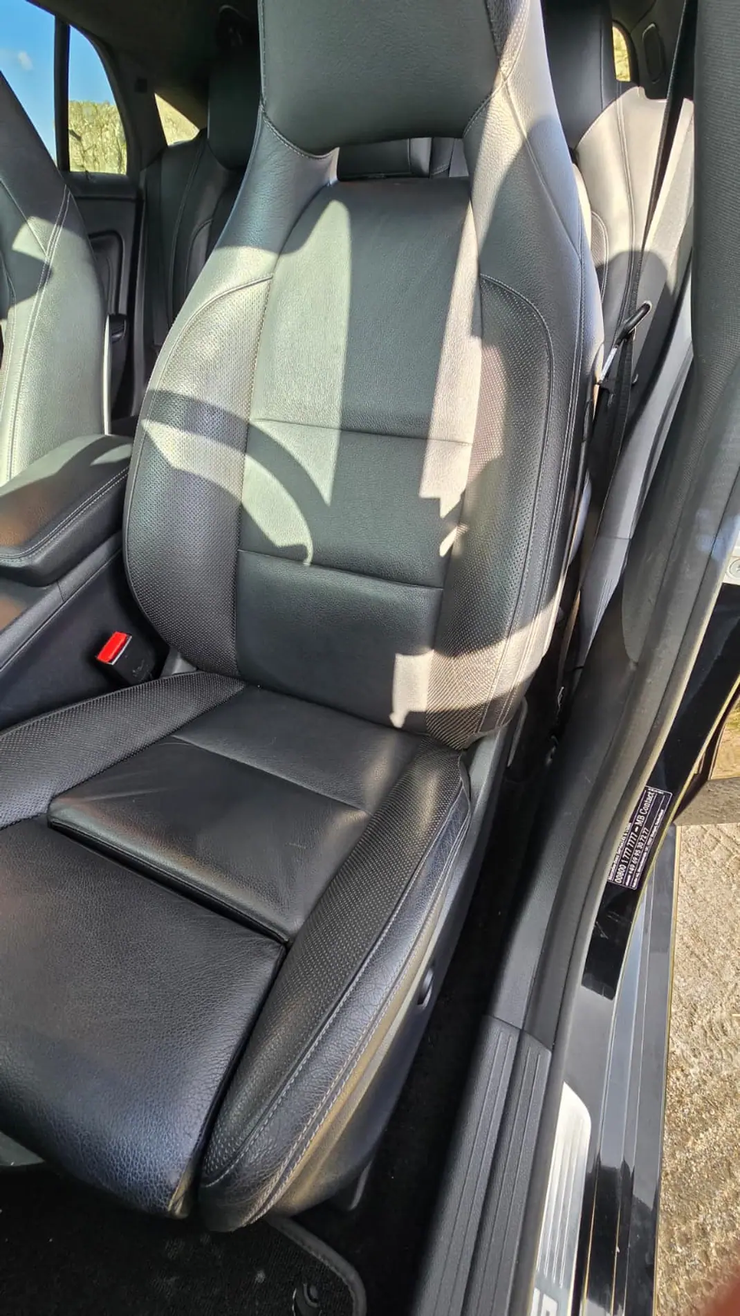 Mercedes-Benz CLA 45 AMG 2016 - 30990 EUR, 85000 km - AUTO.MOTO.pt - 85000km - foto 7 de 14