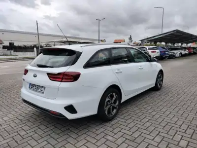 Kia Ceed SW 2020 - 15500 EUR, 58500 km - AUTO.MOTO.pt - 58500km - foto 6 de 26
