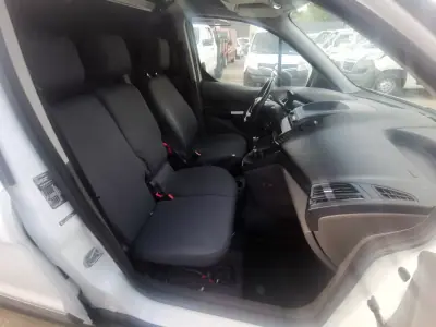 Ford TRANSIT 2.0 D 170 CV L4H4 2023 - 13500 EUR, 81737 km - AUTO.MOTO.pt - 81737km - foto 9 de 10