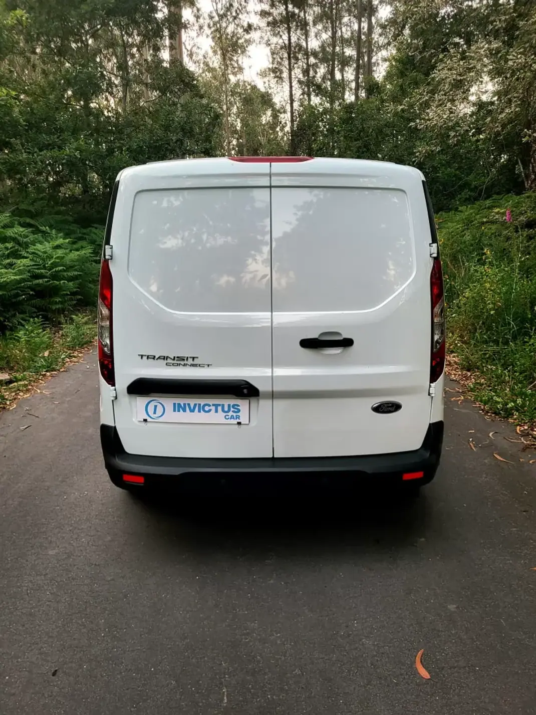 Ford Transit Connect 2021 - 11990 EUR, 146000 km - AUTO.MOTO.pt - 146000km - foto 10 de 18