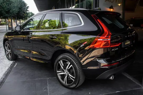 Volvo XC 60 T8 Twin Engine AWD Geartronic Inscription 2020 Híbrido Plug-In