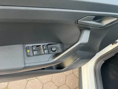 SEAT Arona 2022 - 16965 EUR, 40000 km - AUTO.MOTO.pt - 40000km - foto 16 de 44