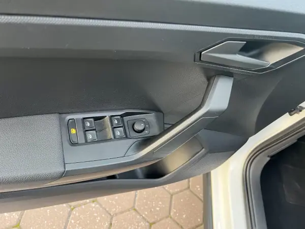 SEAT Arona 2022 - 16965 EUR, 40000 km - AUTO.MOTO.pt - 40000km - foto 16 de 44