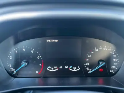 Ford Focus SW 2019 - 15950 EUR, 94634 km - AUTO.MOTO.pt - 94634km - foto 10 de 19