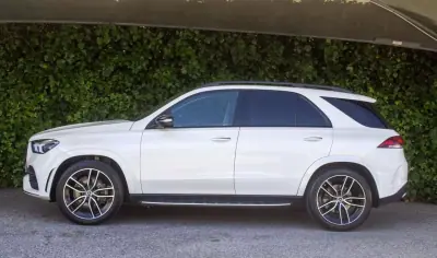 Mercedes-Benz GLE 300 2019 - 56900 EUR, 100700 km - AUTO.MOTO.pt - 100700km - foto 7 de 21