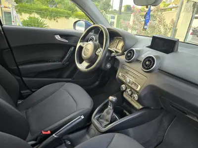 Audi A1 Sportback 2016 - 14900 EUR, 170000 km - 170000km - foto 7 de 8