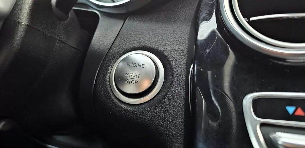 Mercedes-Benz GLC 220 2018 - 44500 EUR, 88000 km - AUTO.MOTO.pt - 88000km - foto 29 de 30