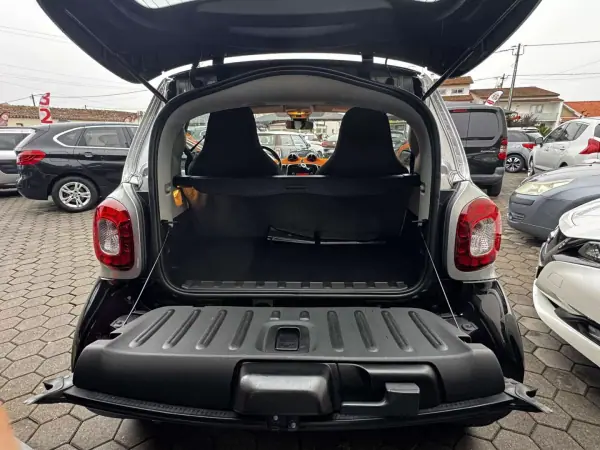 Smart Fortwo Cabrio 2016 - 9500 EUR, 121000 km - AUTO.MOTO.pt - 121000km - foto 9 de 15