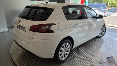 Peugeot 308 2021 - 9500 EUR, 224621 km - 224621km - foto 20 de 59